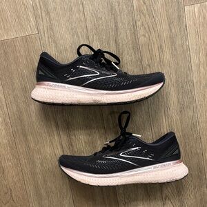 Brooks Glycerin Women's Black and Pink Athletic Shoes